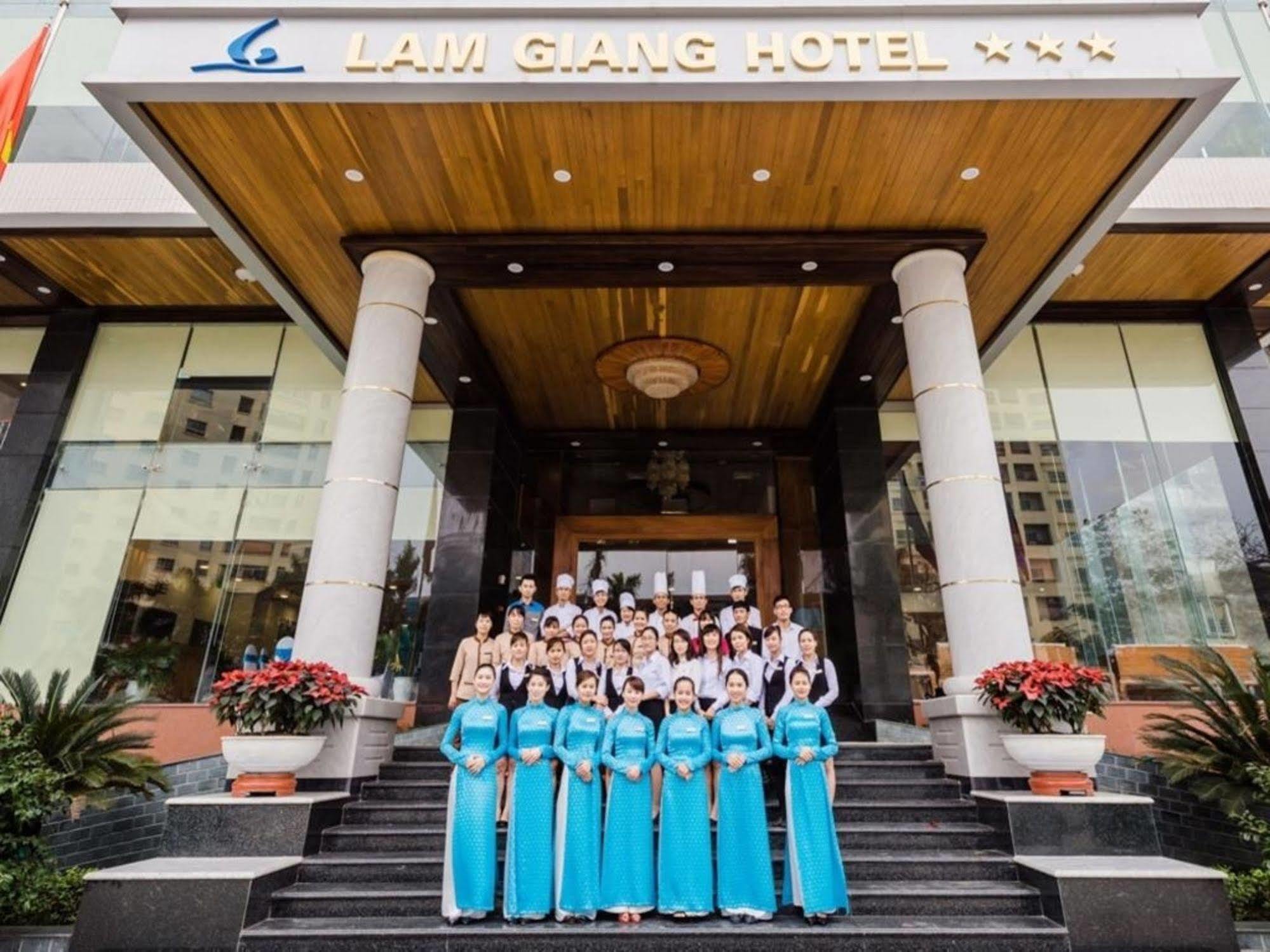 וין Lam Giang Hotel מראה חיצוני תמונה